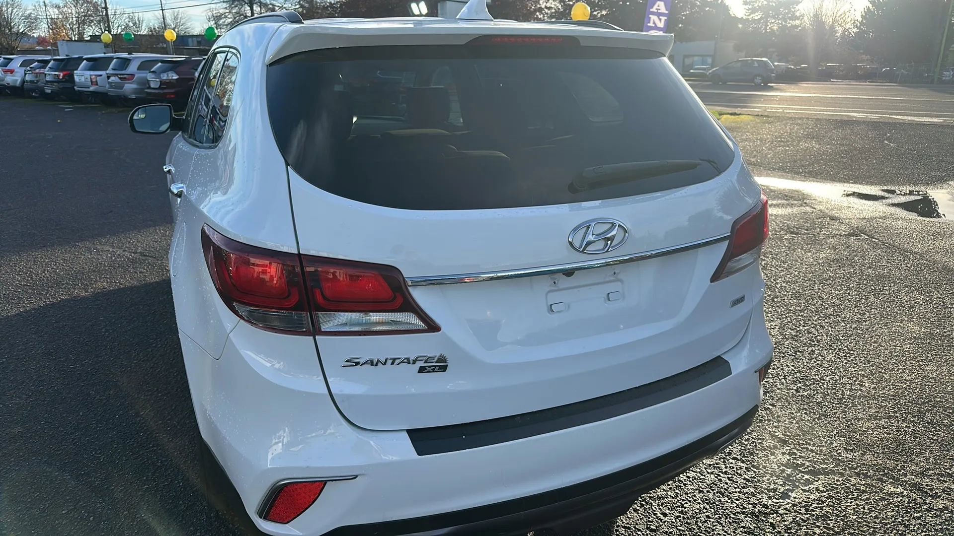 Used 2019 Hyundai Santa Fe XL SE image 4