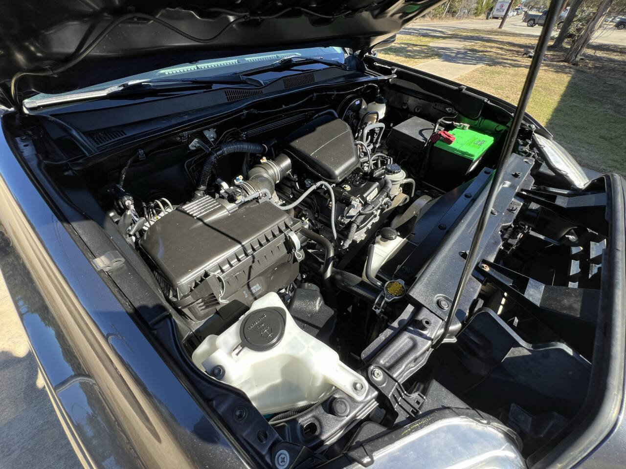 Used 2017 Toyota Tacoma SR image 32