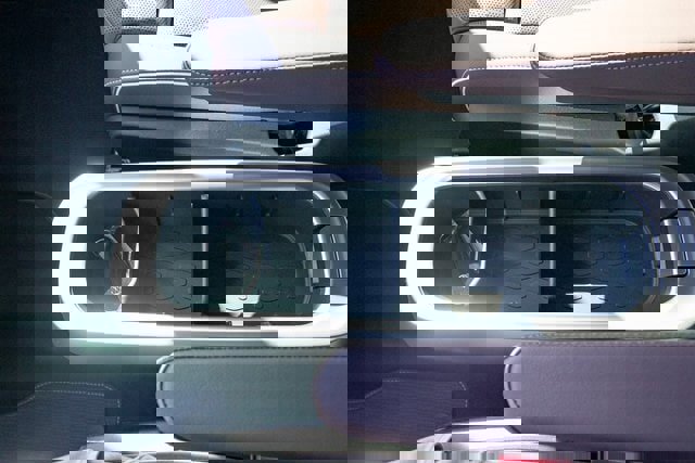 New 2025 Volkswagen ID. Buzz Pro S image 26