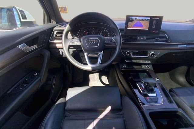 Used 2022 Audi Q5 2.0T Premium w/ Convenience Package AWD/4WD image 5
