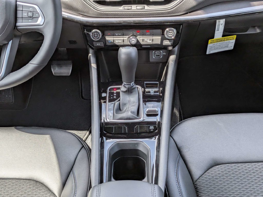 New 2026 Jeep Compass Latitude AWD/4WD image 19