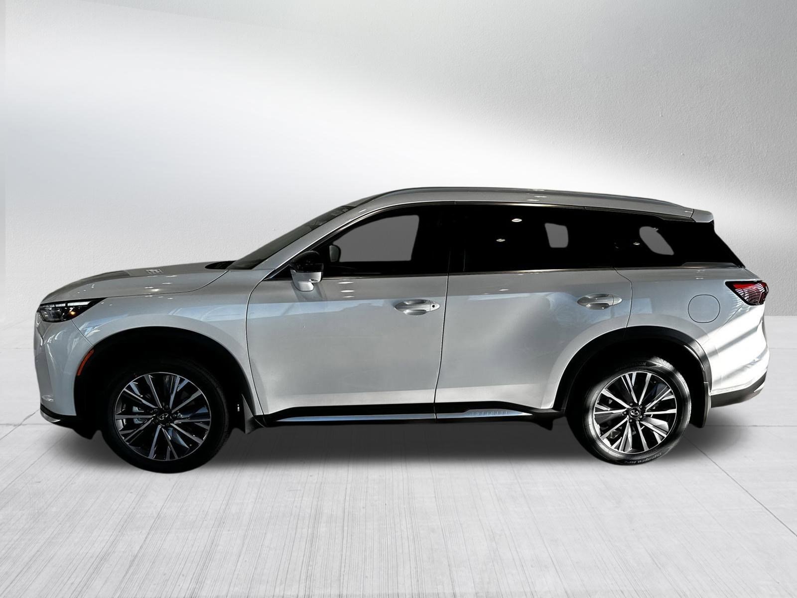 New 2026 INFINITI QX60 Luxe image 2