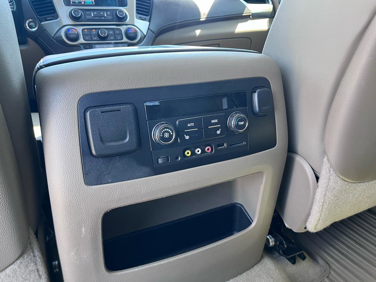 Used 2015 Chevrolet Tahoe LTZ AWD/4WD image 18