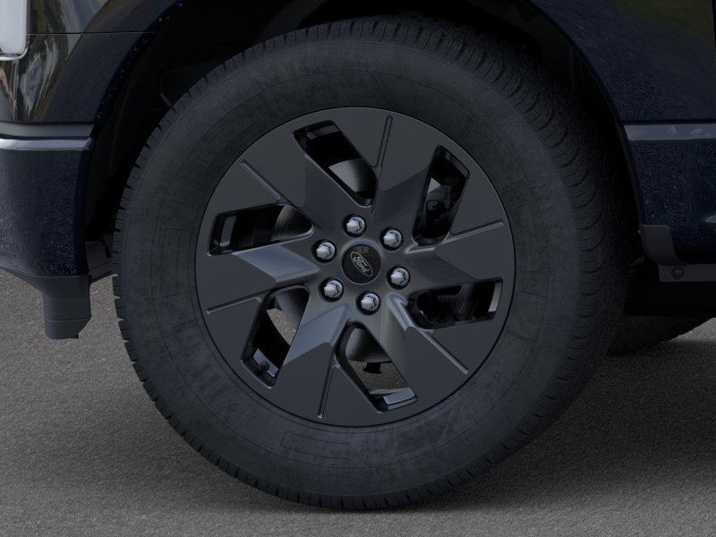 New 2025 Ford F150 Lightning Flash AWD/4WD image 19