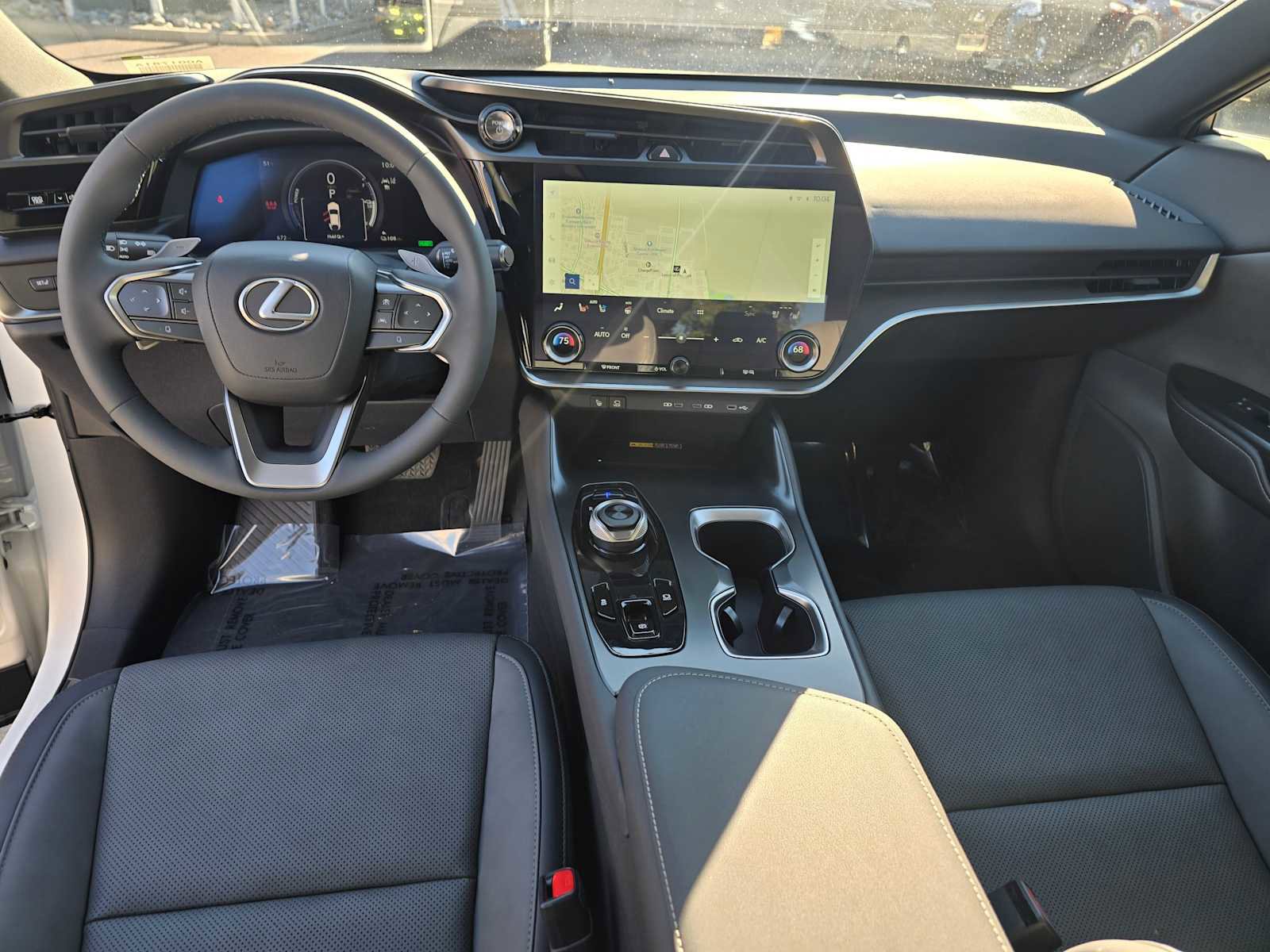 Used 2023 Lexus RZ 450e Premium image 23