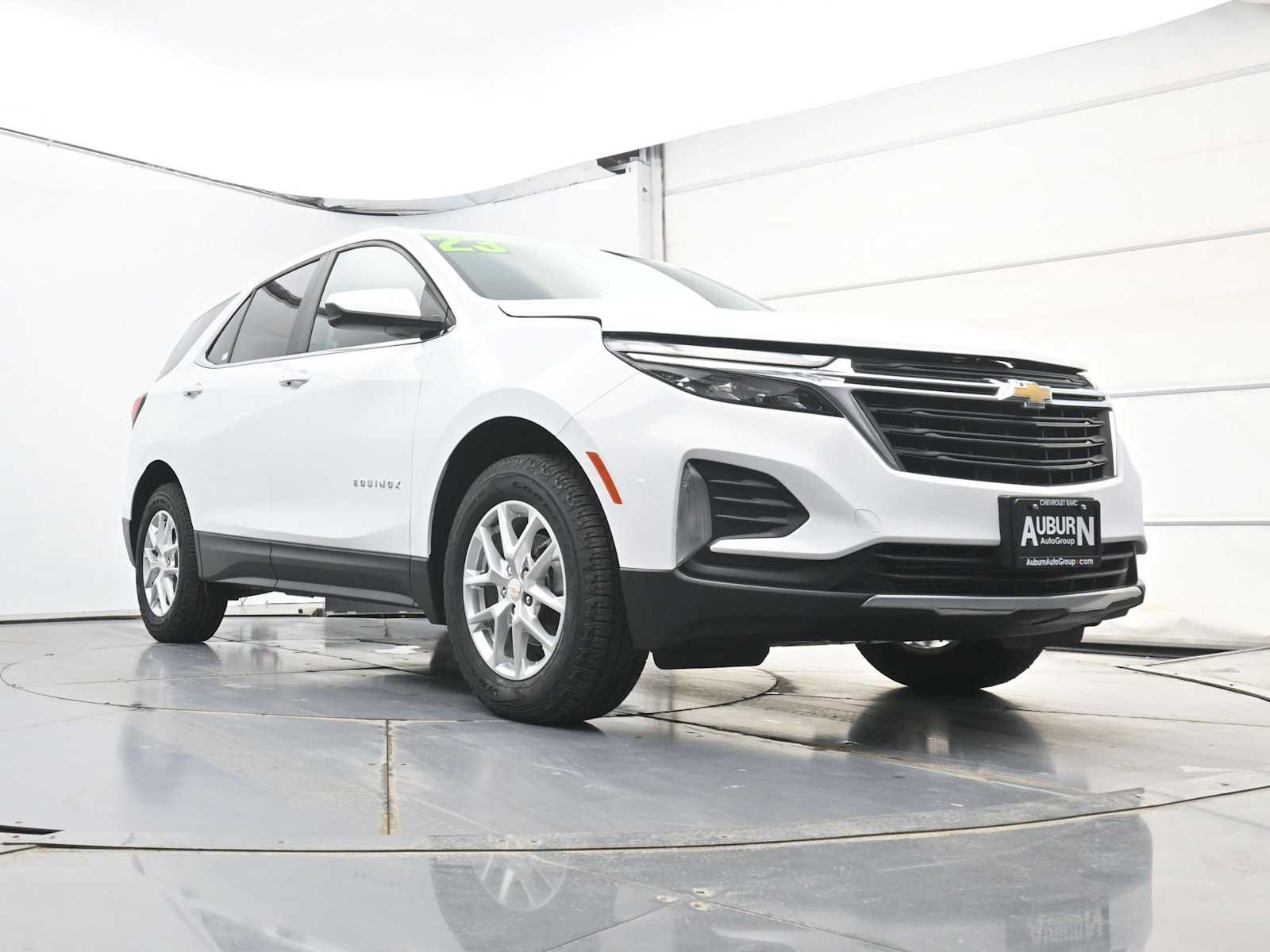 Used 2023 Chevrolet Equinox LT AWD/4WD image 15