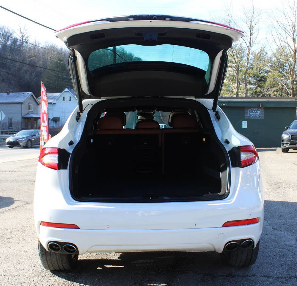 Used 2020 Maserati Levante image 38