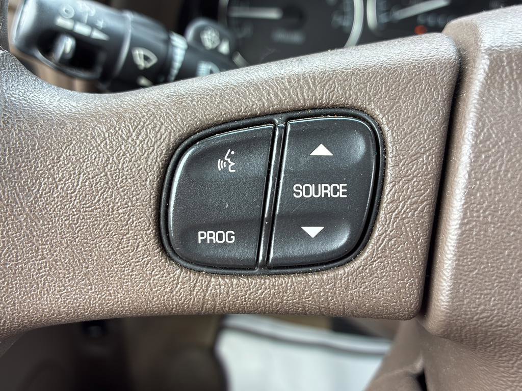 Used 2007 Buick Rainier CXL image 20