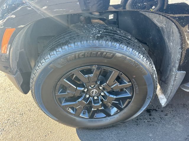 Certified 2023 Nissan Frontier SV w/ Midnight Edition Package image 8