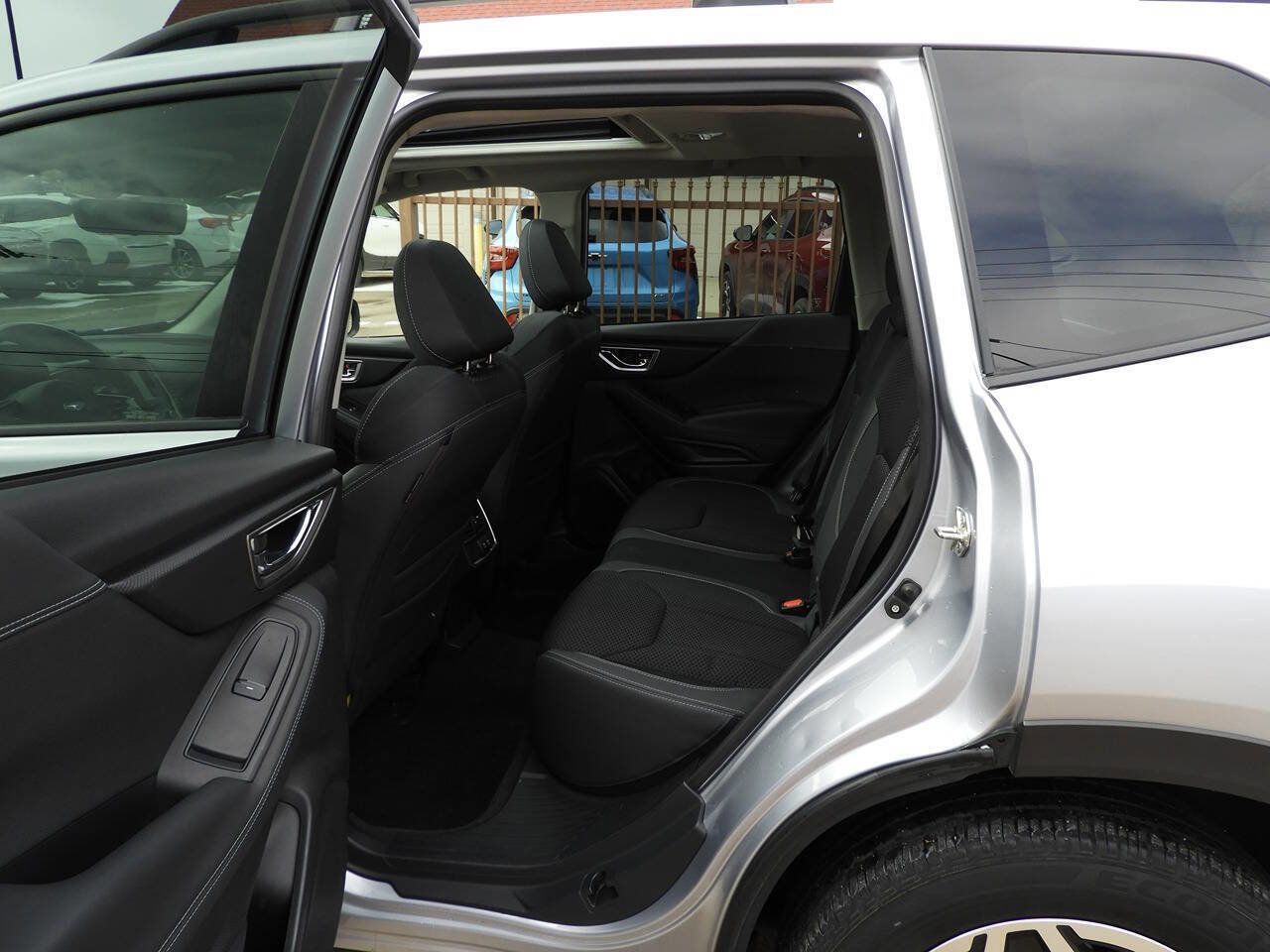 Used 2021 Subaru Forester Premium image 20