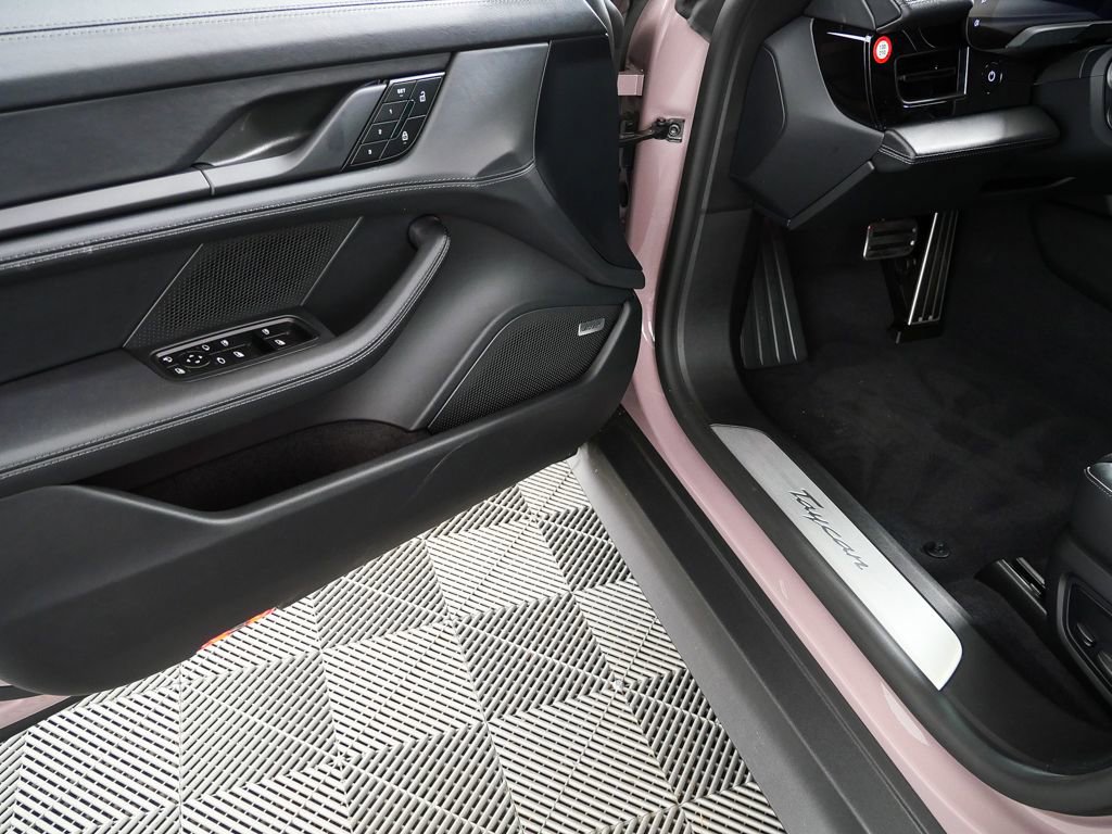 New 2026 Porsche Taycan image 8