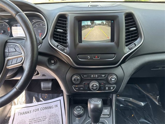 Used 2019 Jeep Cherokee Latitude Plus w/ Comfort/Convenience Group image 25
