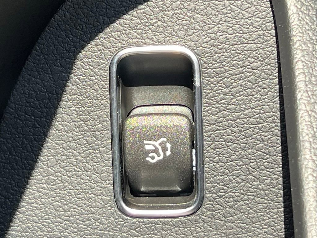 Certified 2026 Mercedes-Benz GLE 350 4MATIC image 40