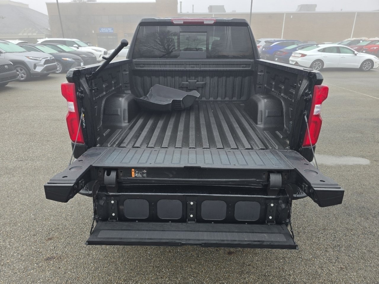 Used 2024 Chevrolet Silverado 1500 LT Trail Boss w/ Convenience Package II image 25