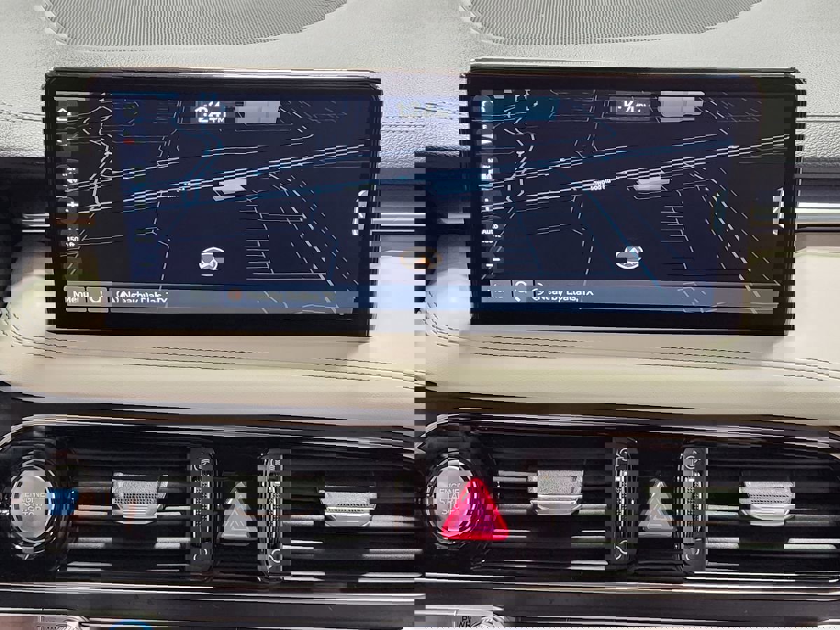 Used 2022 Genesis G70 3.3T RWD image 35