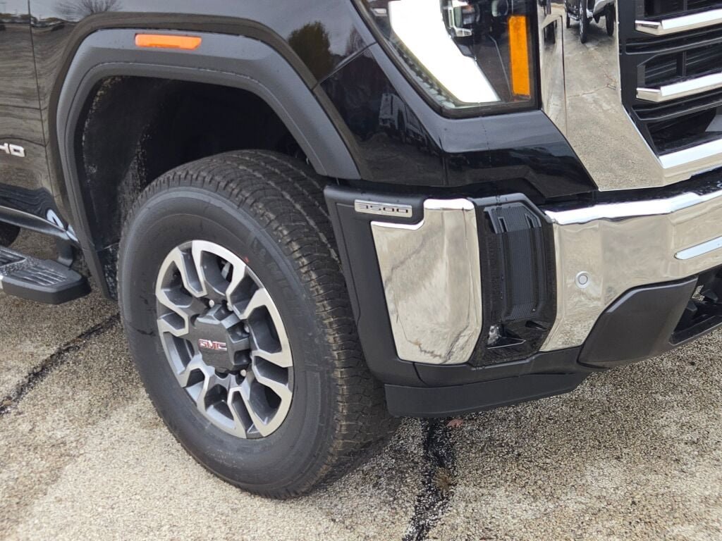 New 2026 GMC Sierra 3500 SLT w/ SLT Premium Package video 3