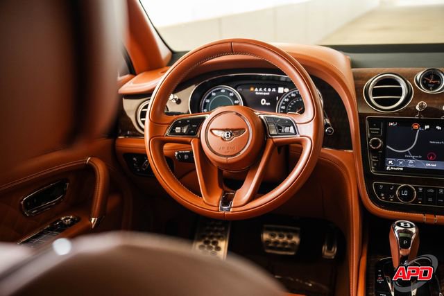 Used 2017 Bentley Bentayga image 11