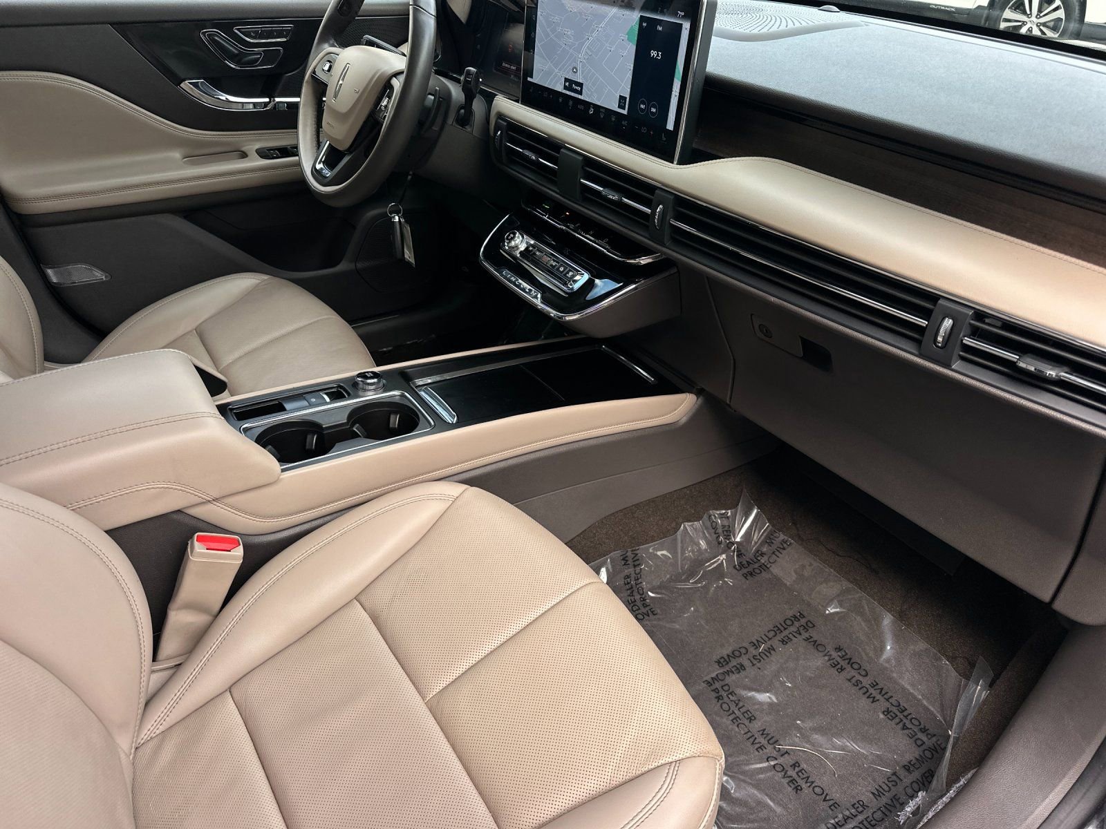 Used 2023 Lincoln Corsair Reserve w/ Equipment Group 201A image 18