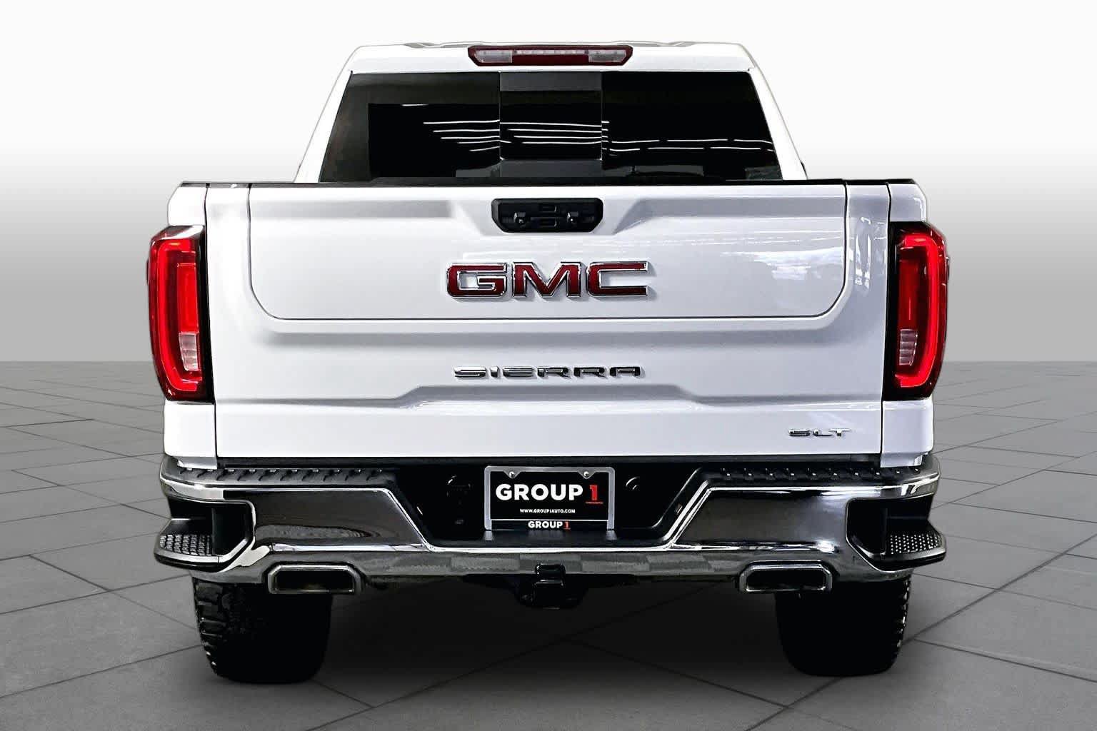 Used 2022 GMC Sierra 1500 SLT w/ SLT Convenience Package AWD/4WD image 5