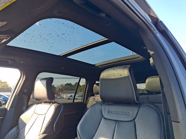 Used 2025 Jeep Grand Cherokee L Summit w/ Obsidian Package AWD/4WD image 14