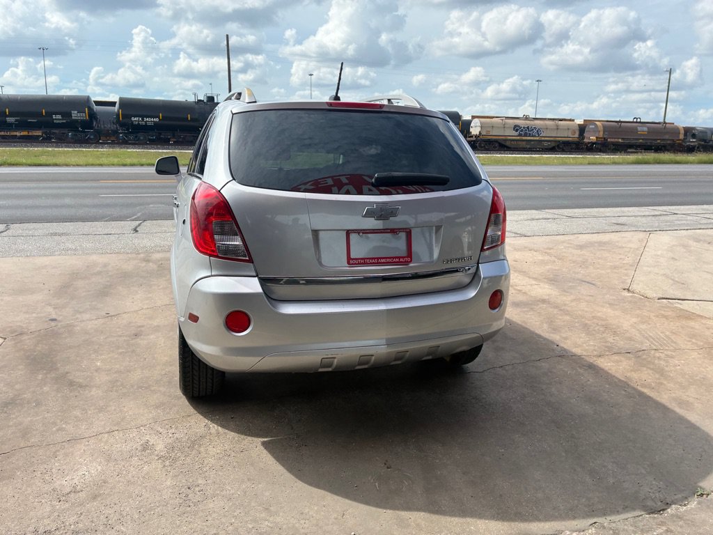 Used 2014 Chevrolet Captiva Sport LT w/ Convenience Package FWD image 21