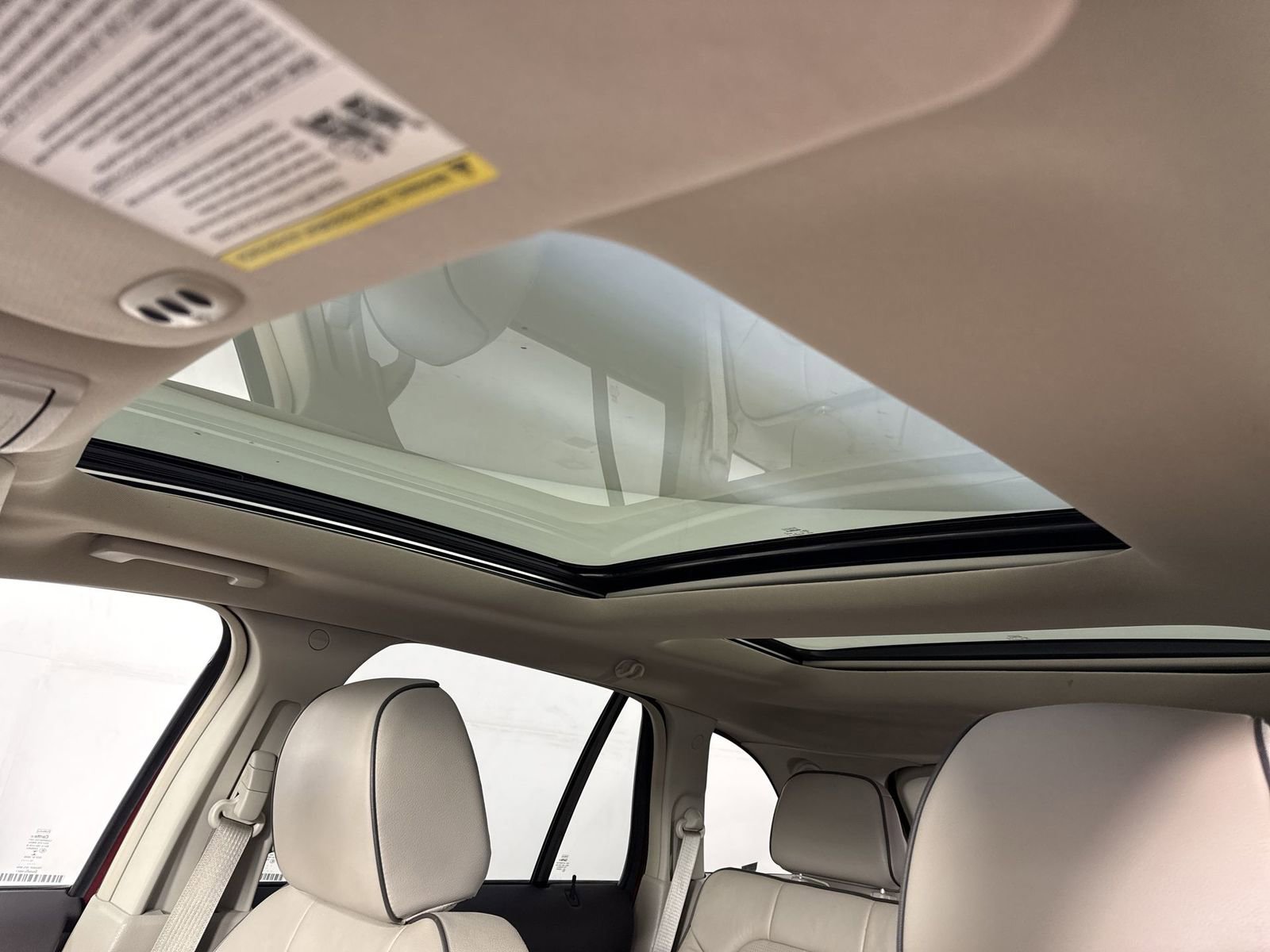 Used 2013 Lincoln MKX AWD image 19