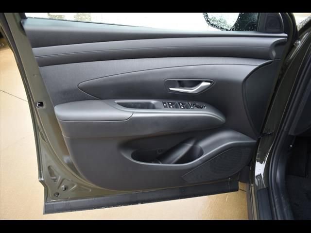 Certified 2025 Hyundai Tucson SEL image 20