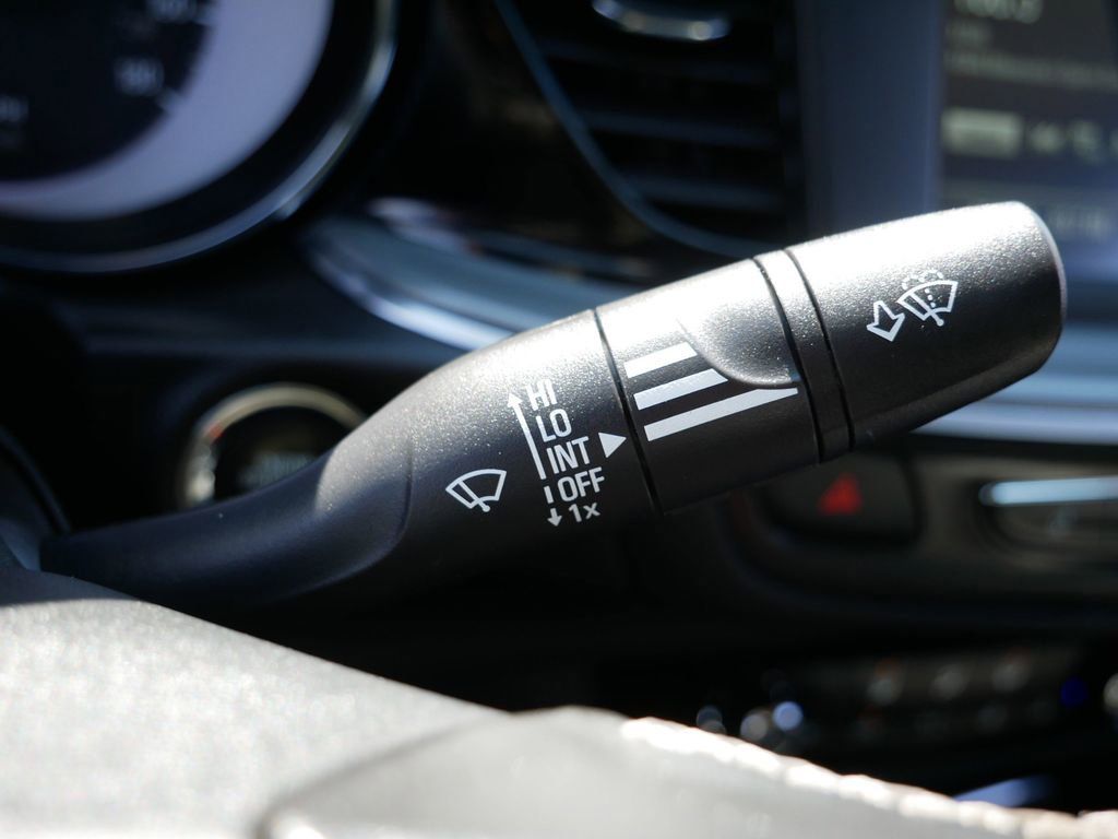 Used 2018 Buick Regal Preferred image 25