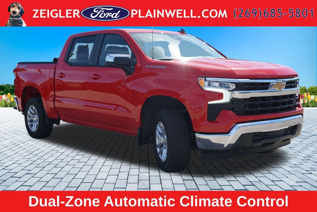 Used 2024 Chevrolet Silverado 1500 LT AWD/4WD image 7