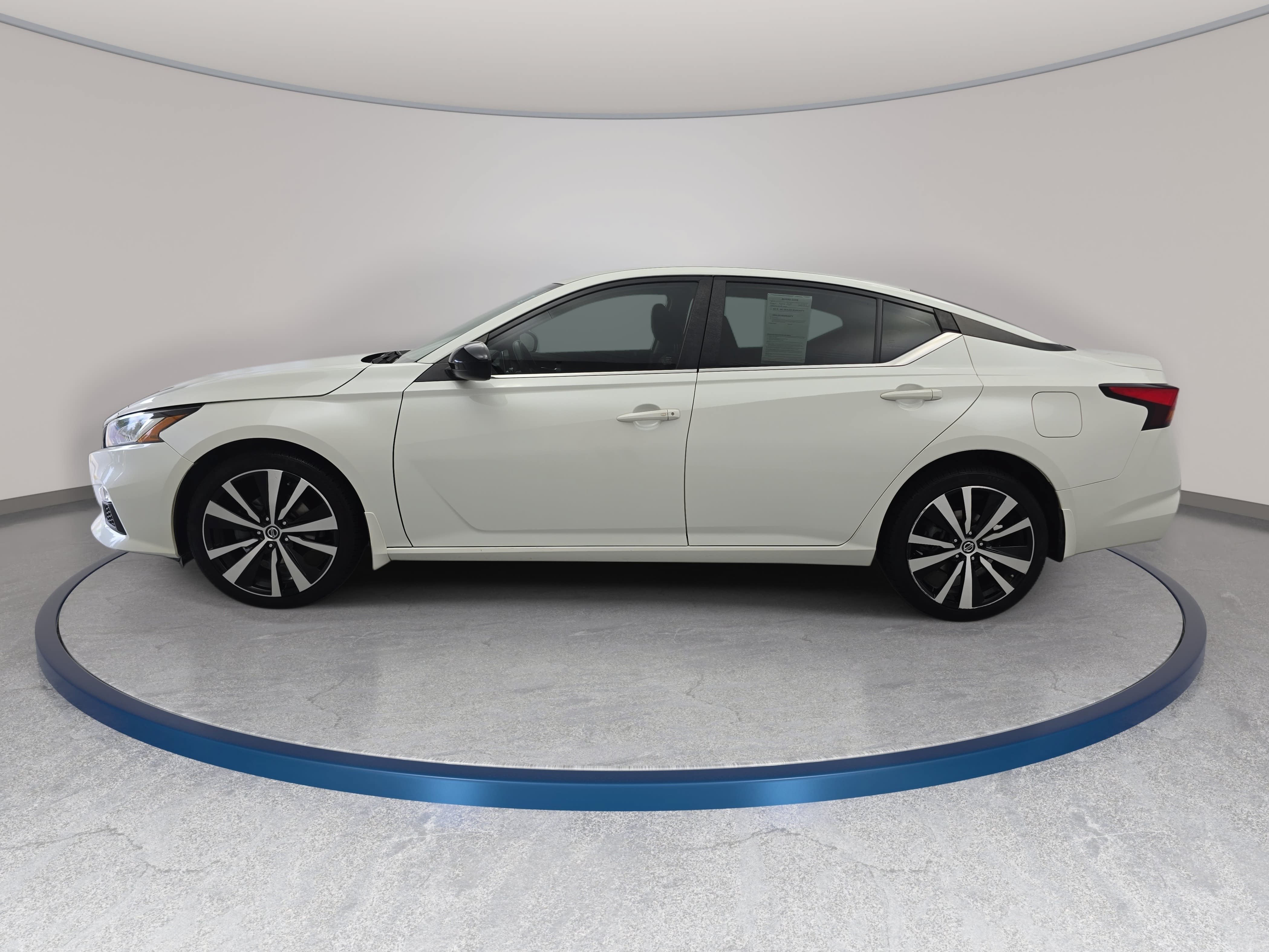 Certified 2022 Nissan Altima 2.5 SR AWD/4WD image 8