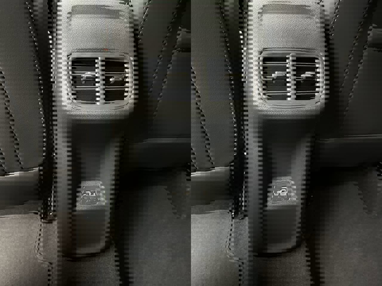 Certified 2023 Buick Envision Preferred w/ Sport Touring Package image 12