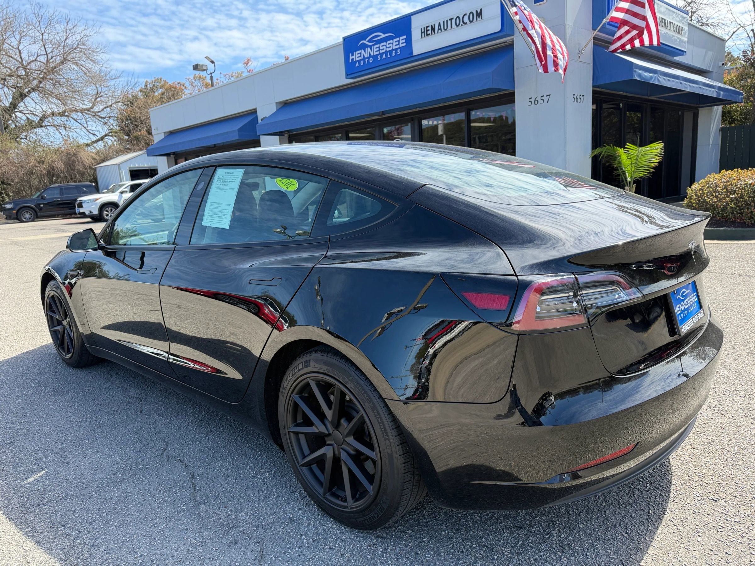 Used 2021 Tesla Model 3 Standard Range Plus image 19