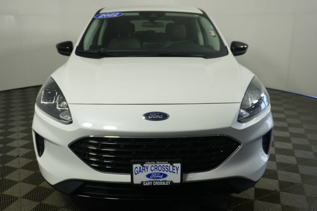 Used 2022 Ford Escape SE w/ SE Sport Appearance Package FWD image 8
