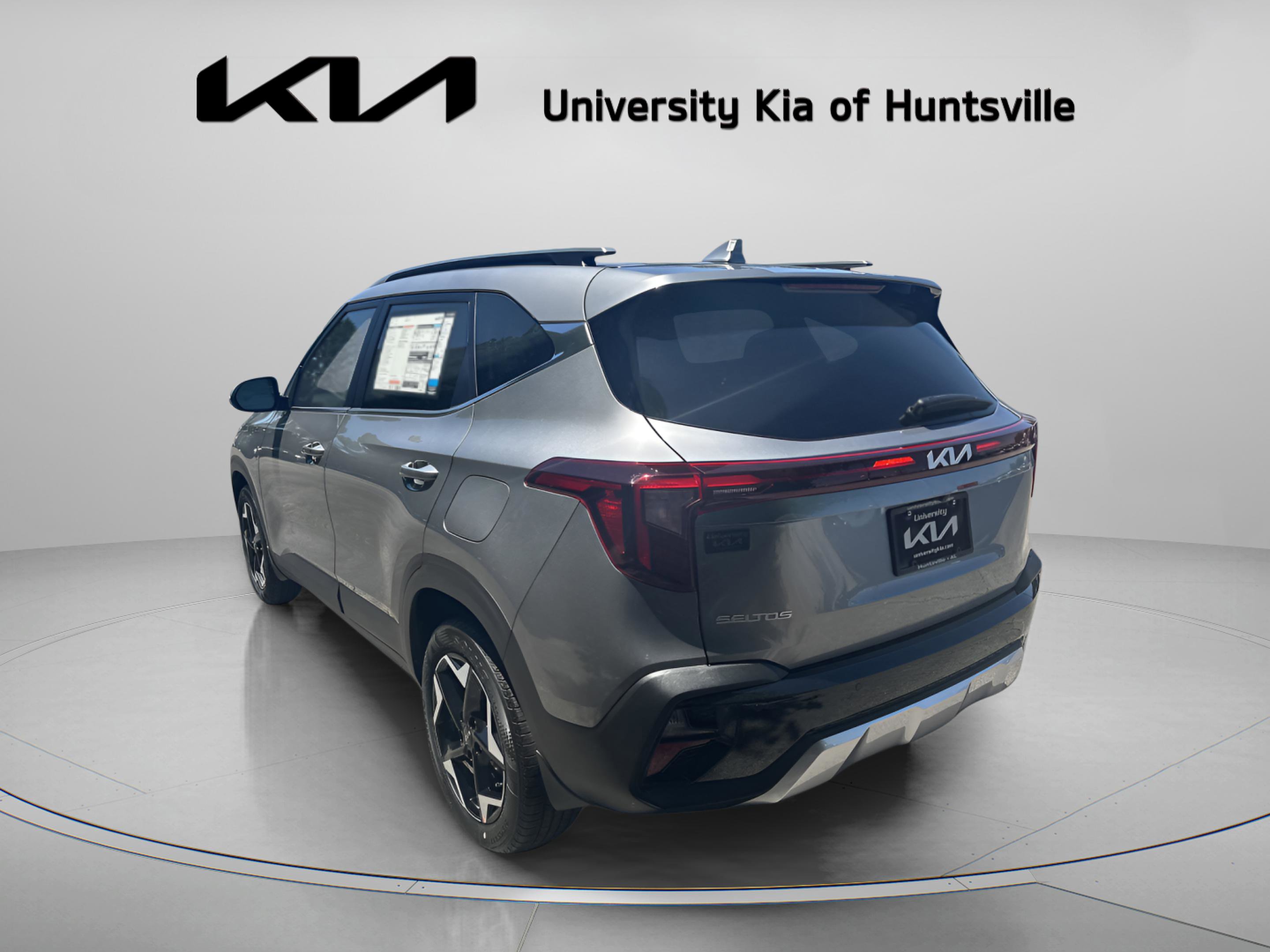 Used 2025 Kia Seltos EX w/ EX Sunroof Package image 5