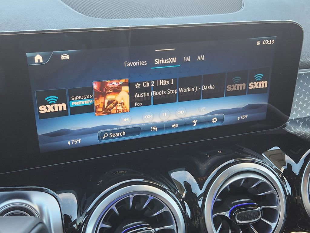 New 2025 Mercedes-Benz GLB 250 4MATIC image 23