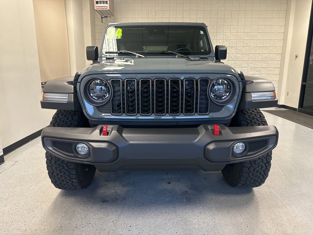 Used 2024 Jeep Wrangler Unlimited Rubicon w/ Convenience Group image 30