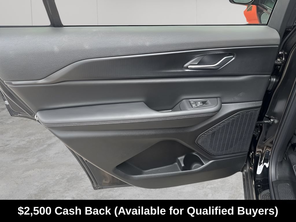 New 2025 Jeep Grand Cherokee L Laredo w/ Luxury Tech Group I RWD image 21