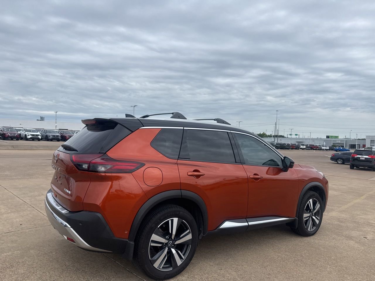 Certified 2023 Nissan Rogue Platinum w/ Platinum Premium Package FWD image 21
