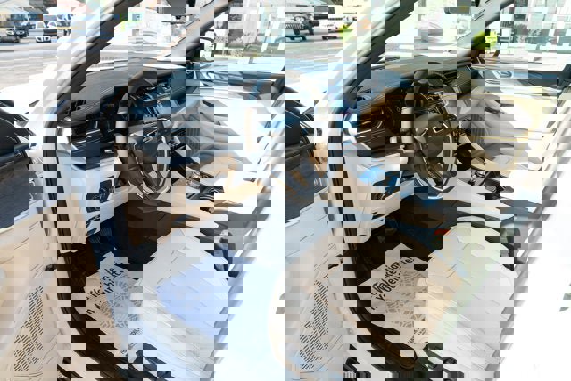 New 2025 Jeep Grand Cherokee L Limited w/ Luxury Tech Group II image 15