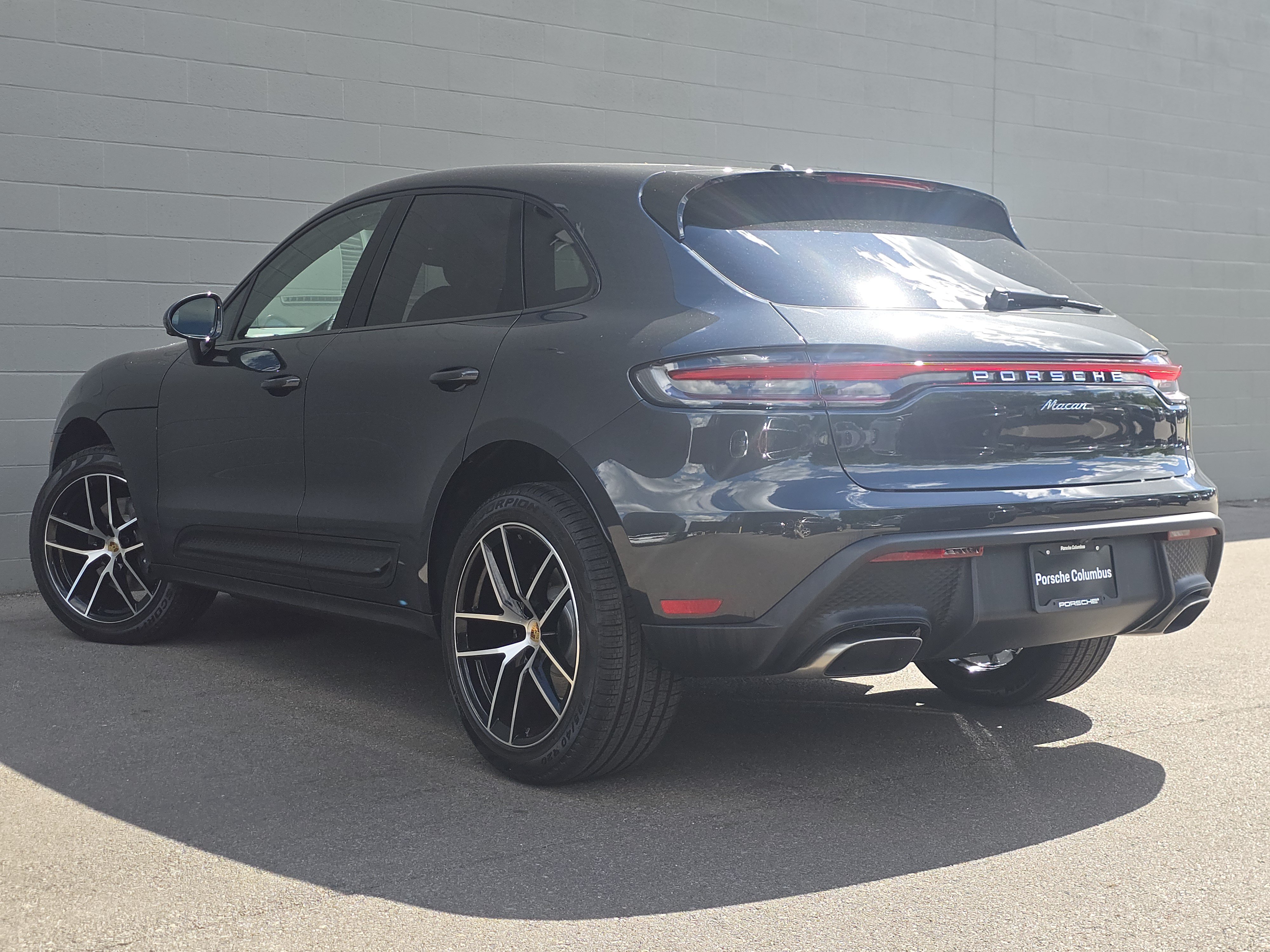 New 2026 Porsche Macan AWD/4WD image 3