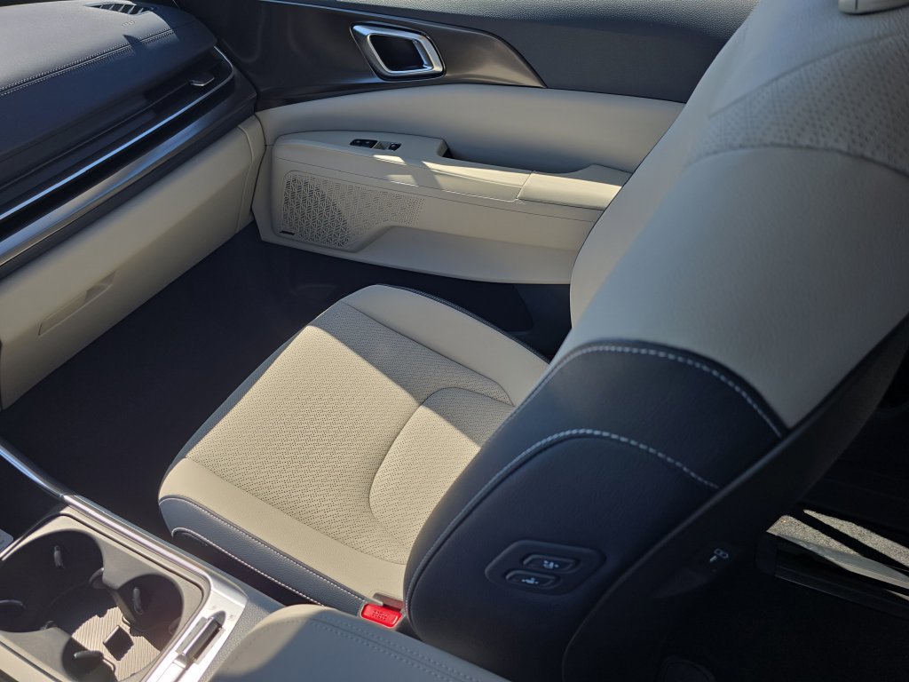 New 2026 Kia Carnival SX Prestige FWD image 16