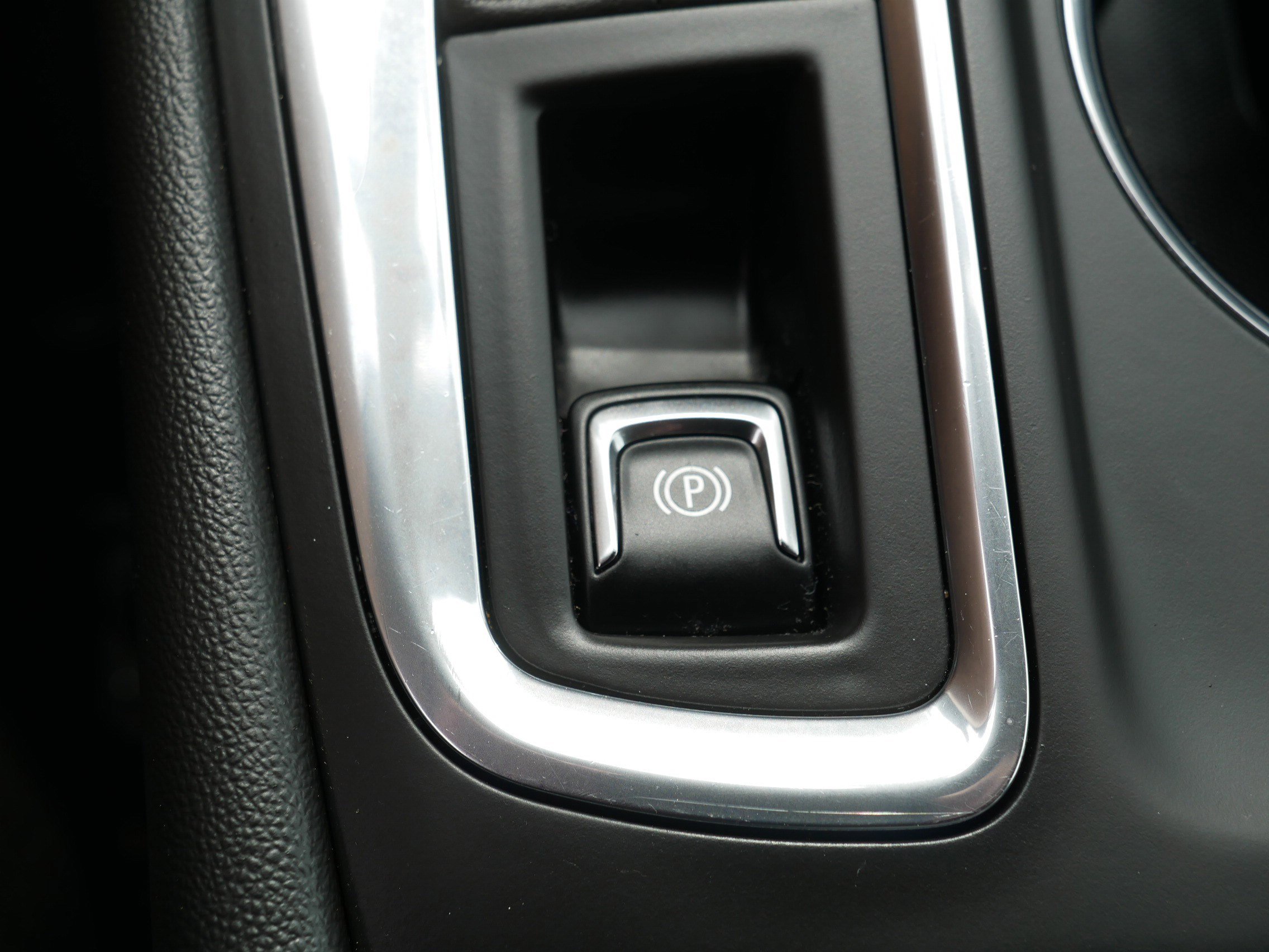 Used 2024 Chevrolet Equinox LT w/ LPO, Floor Liner Package AWD/4WD image 31