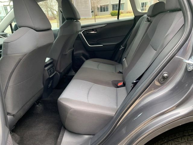 Used 2025 Toyota RAV4 XLE AWD/4WD image 26