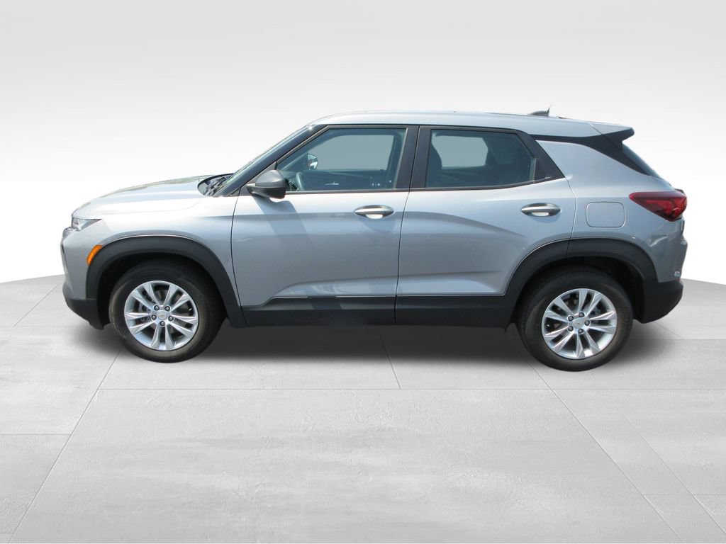 Certified 2023 Chevrolet TrailBlazer LS FWD image 2