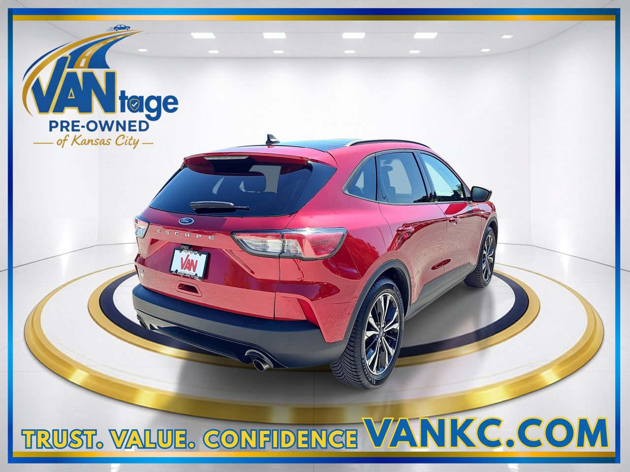 Used 2022 Ford Escape SE w/ SE Sport Appearance Package FWD image 6