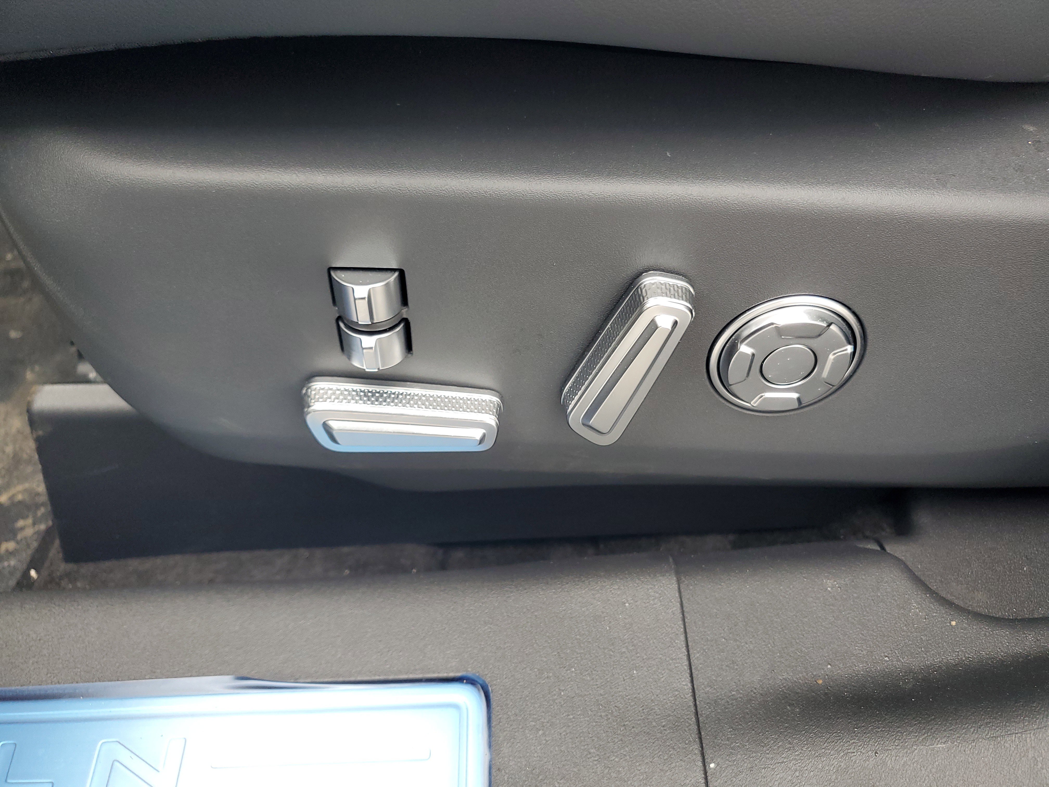 New 2026 Lincoln Nautilus Reserve image 12