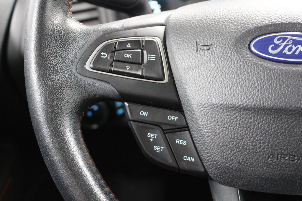 Used 2021 Ford EcoSport SE w/ SE Convenience Package image 34