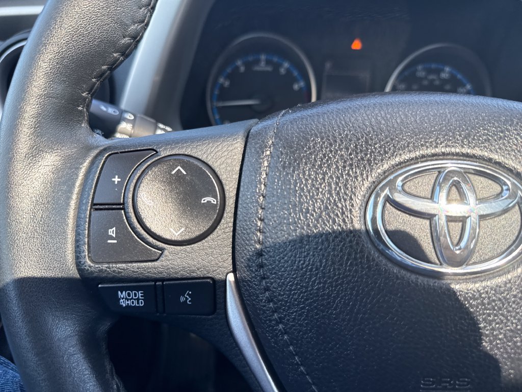 Used 2017 Toyota RAV4 XLE w/ Plus Extra Value Package AWD/4WD image 25