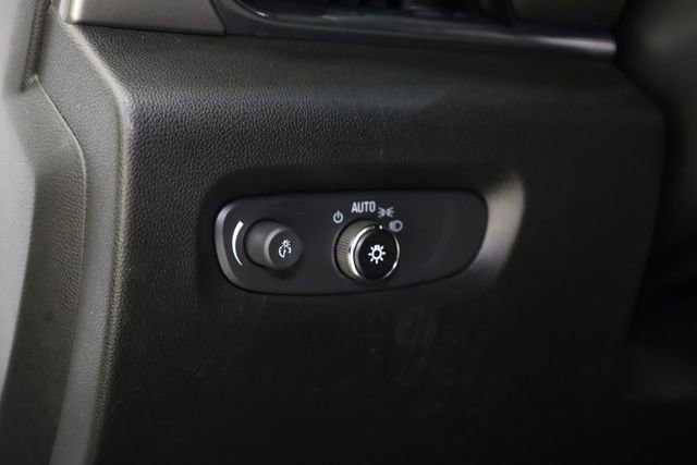 Used 2023 Chevrolet Traverse LT image 14