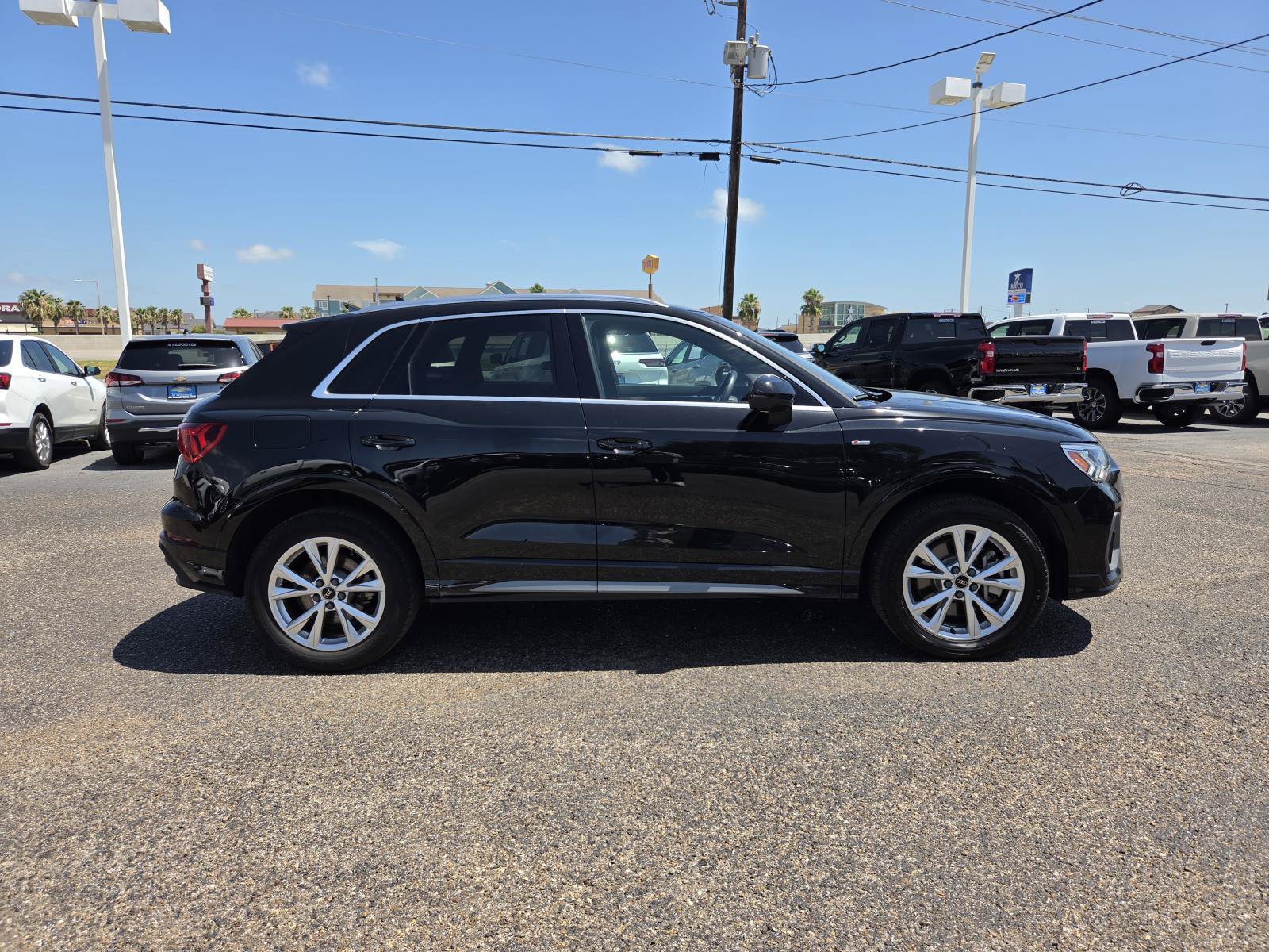 Used 2025 Audi Q3 2.0T Premium AWD/4WD image 6